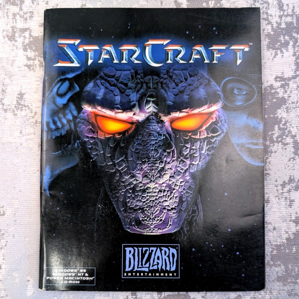 Vintage 1998 StarCraft PC Game Manual Blizzard Entertainment Windows‎ Mac RTS